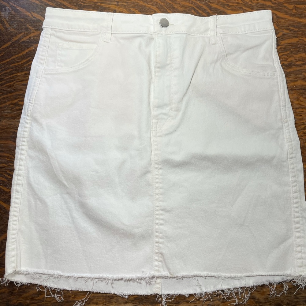 H&M white denim cutoff skirt